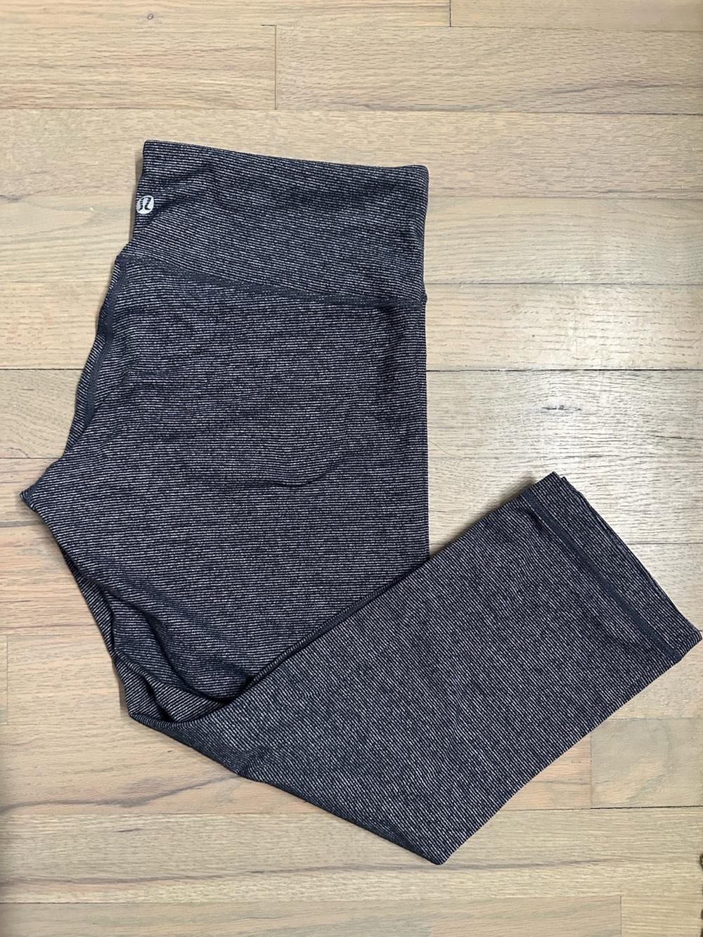 lululemon athletica Heathered Charcoal Capri Leggings